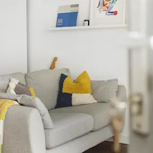Central Zone 2 Modern Apartment London